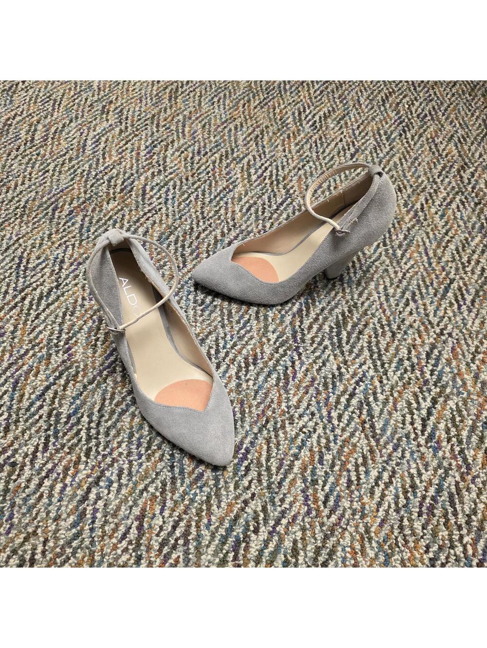 Aldo Vegan Grey Suede Chunky Heels w/Ankle strap - sz 7.5 US